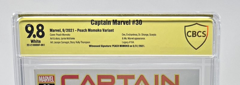 CAPTAIN MARVEL #30 - Peach Momoko Variant & Signed by Peach Momoko 9.8 