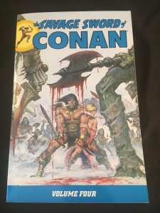 THE SAVAGE SWORD OF CONAN Vol. 4 Dark Horse Trade Paperback