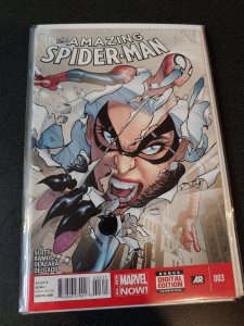 ​AMAZING SPIDER-MAN #3 BLACK CAT NM
