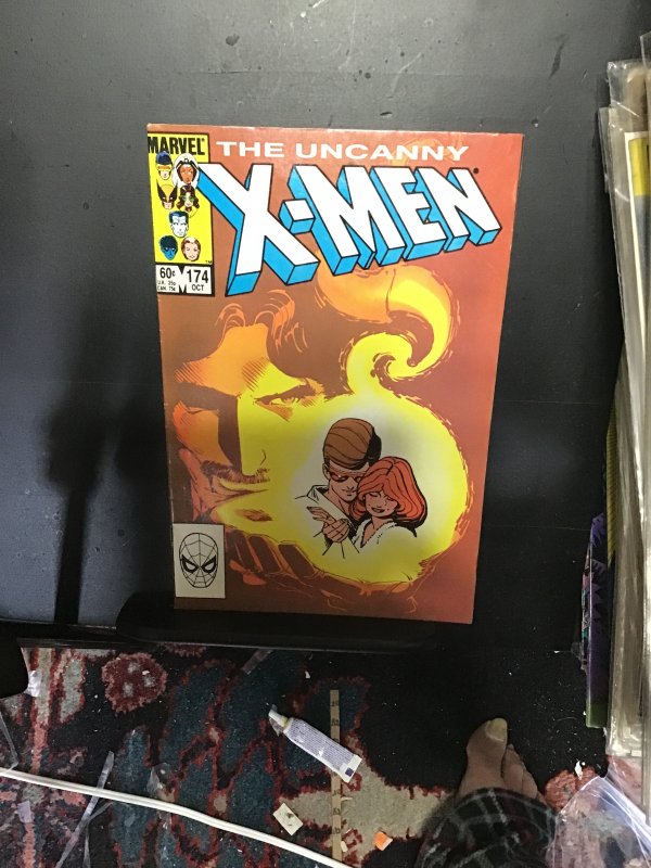 The Uncanny X-Men #174  (1983) Phoenix cameo Romance cover! Mid high grade FN/VF