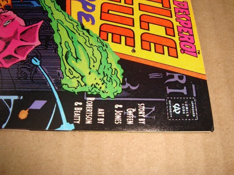 JUSTICE LEAGUE EUROPE  # 33 (1991) INCLUDES 16 PAGE SONIC THE HEDGEHOG COMIC