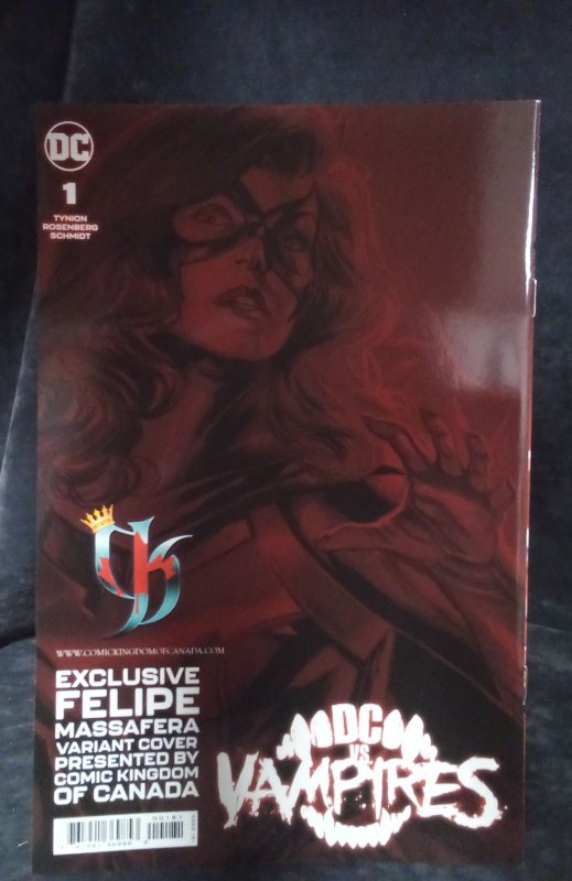 DC vs. Vampires #1 Massafera Cover A (2021)