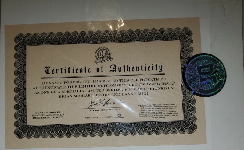 New Avengers, The #2 DF Signed Bendis & Miki # 19/50 Marvel Comics 2005 (NM)