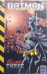 Batman No Man's Land #3 2000 Bob Kane DC Comics TP E5