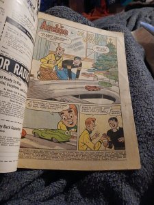 Pep #153 ARCHIE COMICS March 1962 Silver Age Flying Saucer Cover The Fly Girl