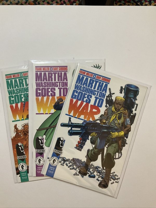 Martha Washington Goes To War 1 2 3 Lot run set Near Mint Dark Horse