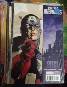 NEW  AVENGERS # 61  2010  MARVEL DISNEY  seige dark reign cap returns