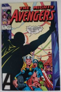 The Avengers #242 (8.5-9.0) Thor! Cap! Hawkeye! She-Hulk!