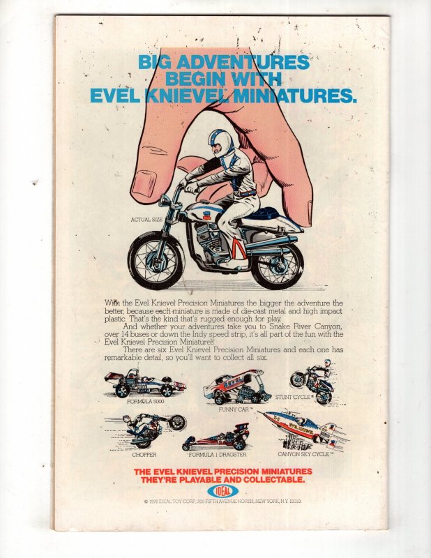 The Invaders #12  (1977)  1st Appearance Of Spitfire / ID#752