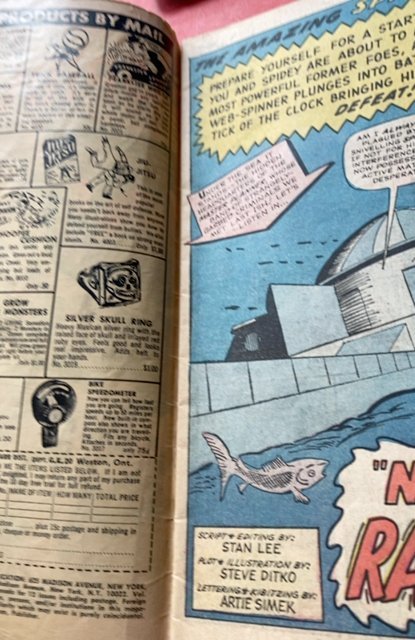 The Amazing Spider-Man #32 (1966) man on a rampage lower grade