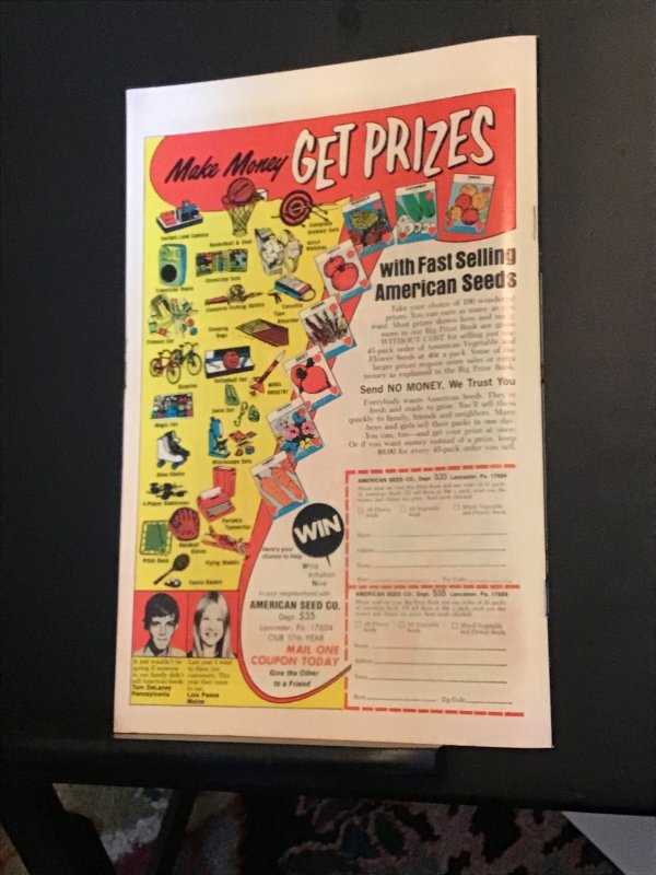 The Flash #233 (1975) high-grade reverse flash key! NM- Wow!