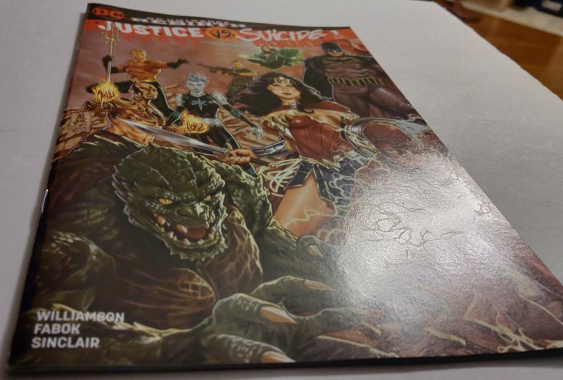 Justice League vs Suicide Squad #1 Mark Brooks Connecting Cvr - Left - (2016)