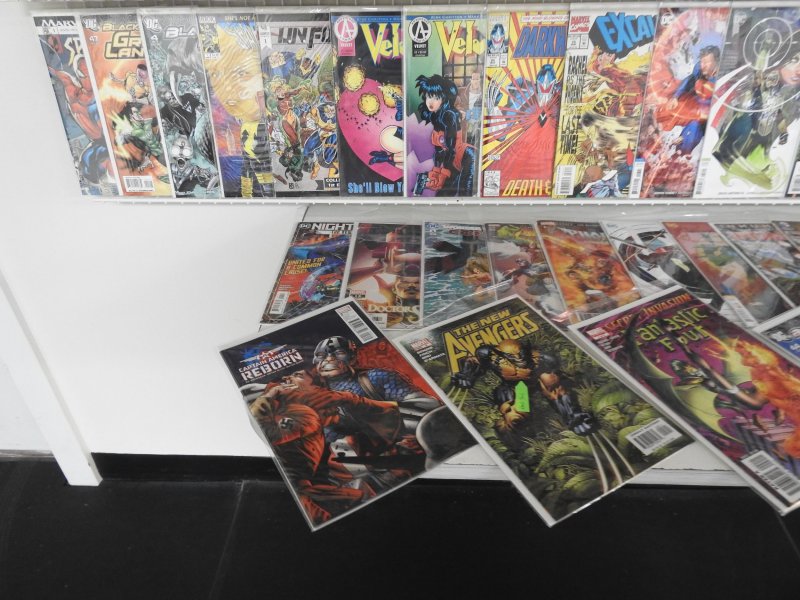 Huge Lot of 140+ Comics W/ Spiderman, Avengers, Sandman Avg. VF Condition!