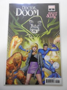 Doctor Doom #5 Belen Ortega 'Gwen Stacy' Variant (2020)