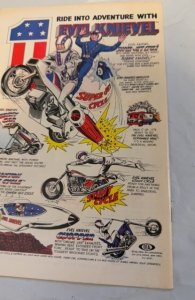 Marvel Spotlight #32 (1977)first app of Spuder-womanBuscema