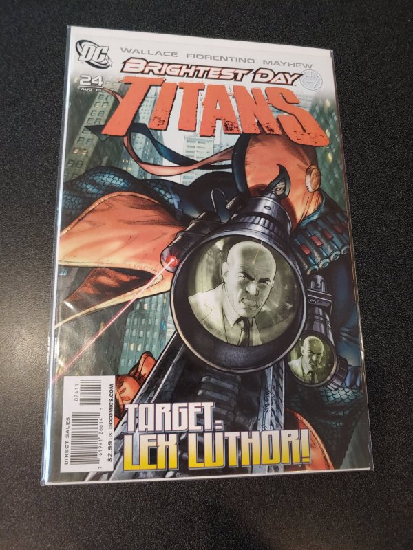 ​Titans #24 deathstroke nm