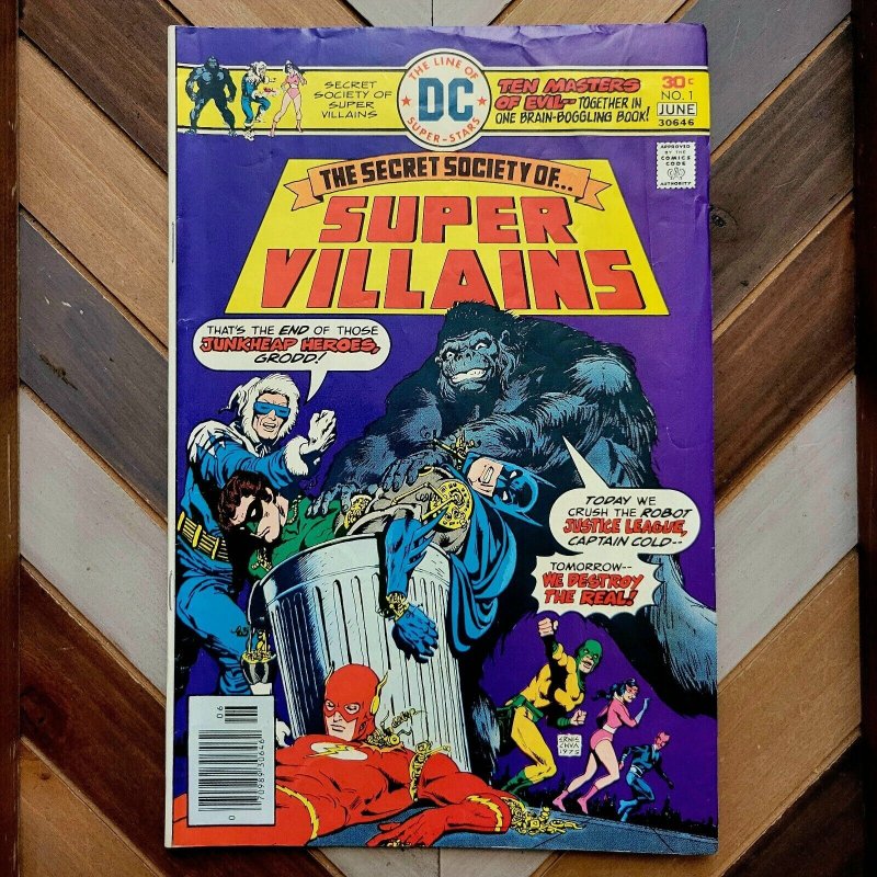 Secret Society Of Super Villains #1 VG (DC 1976) 1st App/Origin Ernie Chan Cover