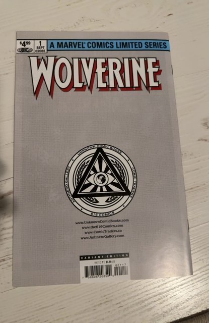 [FOIL] WOLVERINE CLAREMONT & MILLER #1 KAARE ANDREWS EXCLUSIVE MEGACON