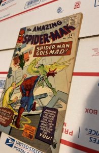 The Amazing Spider-Man #24 (1965) spider goes mad Spine split bottom/Tape