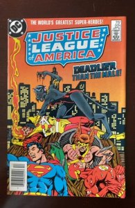 Justice League of America #221 (1983)