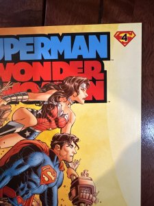 Superman/Wonder Woman #28 Variant Cover (2016)