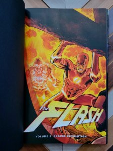 The Flash Vol.2 (DC 2013) HARDCOVER Rogues Revolution / New 52 Graphic Novel