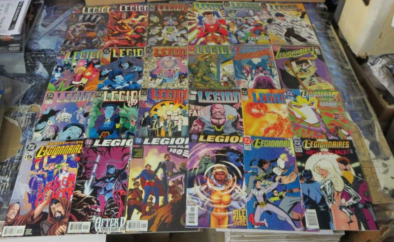 SWB! SHORT WHITE BOX- 204 LEGION OF SUPERHEROES Comics! Bronze-Modern, Giffen, +