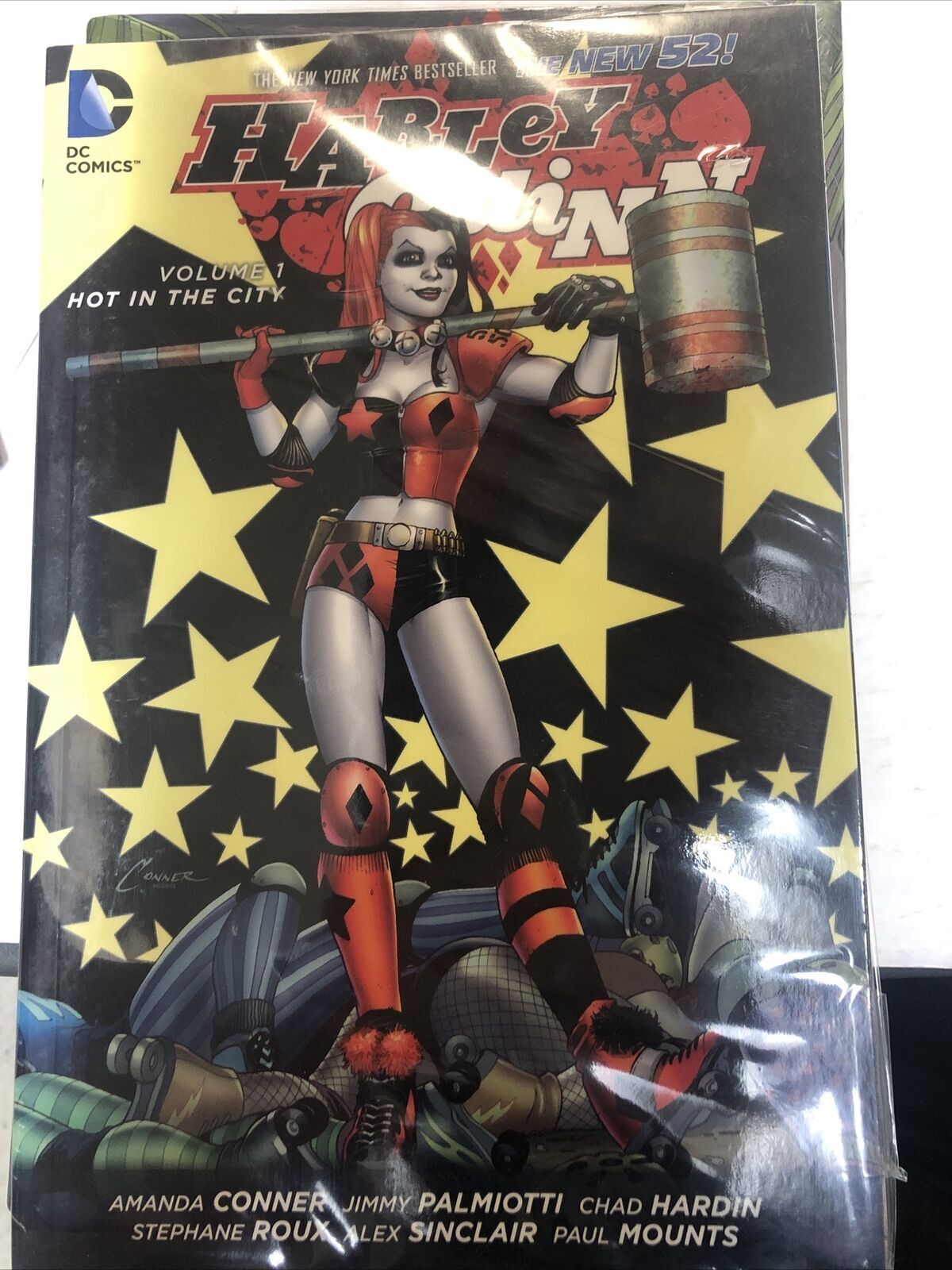 Harley Quinn Vol. 1: Hot in the City (The New 52) [Book]