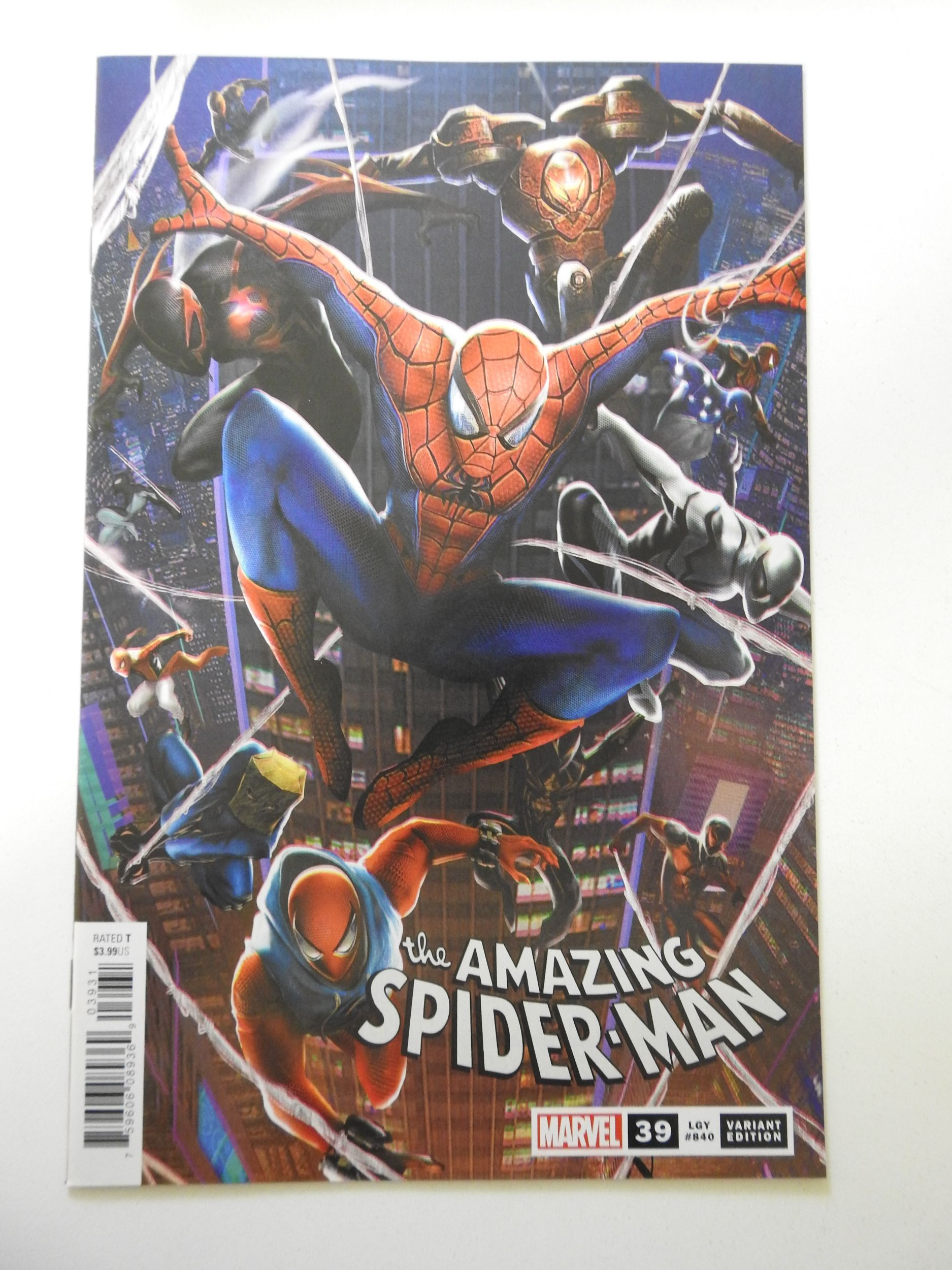 The Amazing Spider-Man (2018) #39 (Variant), Comic Issues