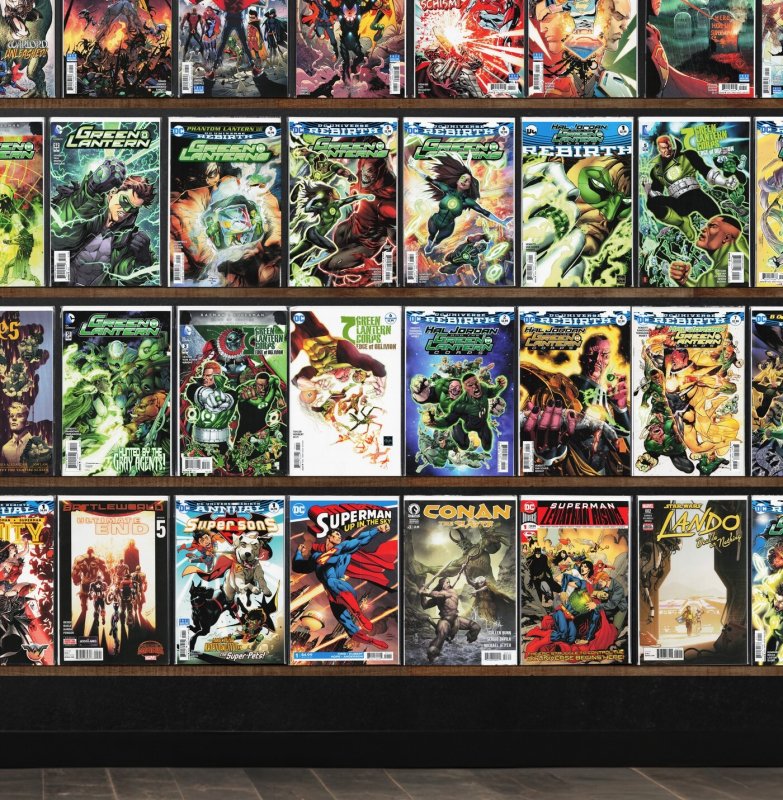 Huge Lot 150+ Comics with Super Sons, Conan The Avenger, Superwoman & More!