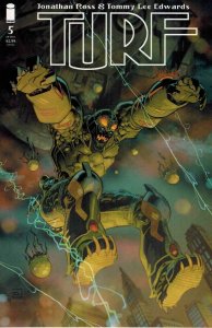 TURF #5 DAVE GIBBONS VARIANT VERY RARE NM.