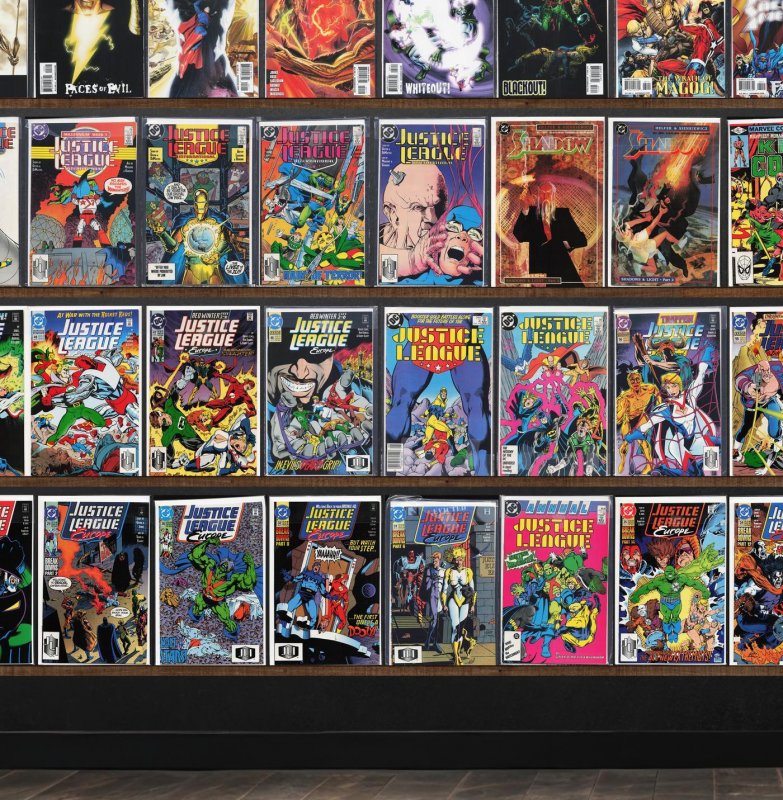 Huge Lot 150+ Comics with Unknown Soldier, Justice League International & More!