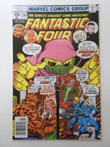 Fantastic Four #196 (1978) vs The Invincible Man! Beautiful NM- Condition!