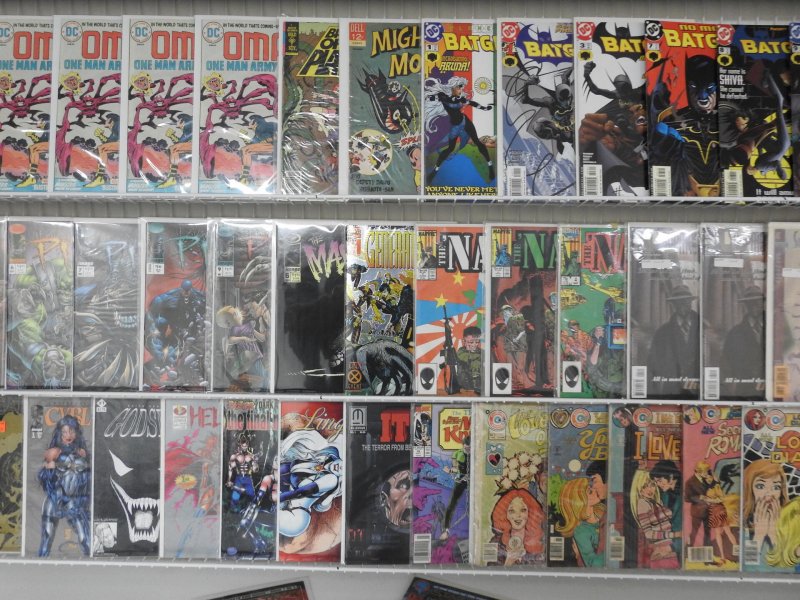 Huge Lot 120+ Comics W/ Batgirl, Wolverine, Pitt, Batman+ Avg VF- Condition!