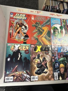 Lot of 10 Comic Lot (see pictures) 237-11