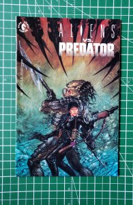 Aliens vs. Predator #4 (1991) Hi Grade