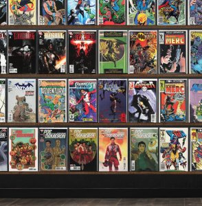 Huge Lot 150+ Comics with Harley Quinn, Poe Dameron, Azrael & More!