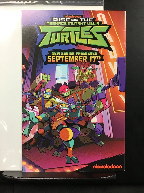 Catwoman/Tweety and Sylvester #1  (2018) (VF+)