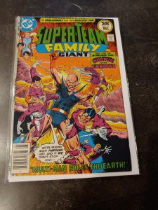Super-Team Family #10 (1977)