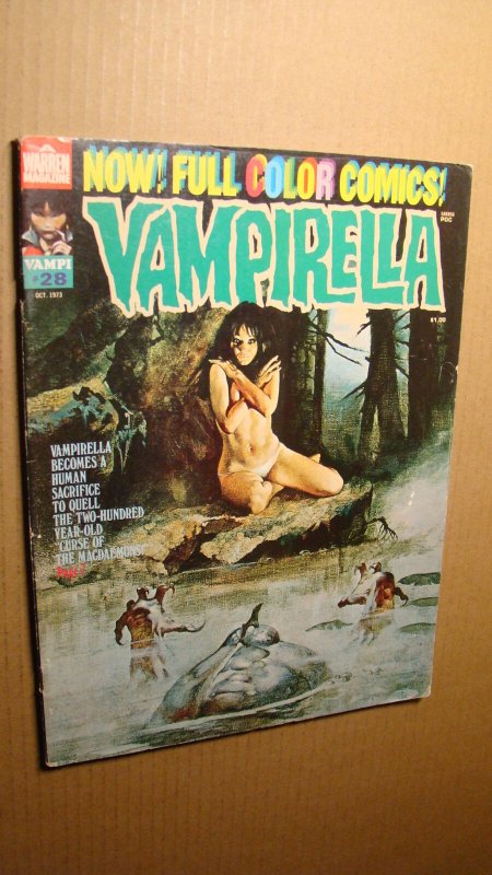 VAMPIRELLA 28 *SOLID COPY* ENRICH SEXY COVER ART SCARCE WARREN