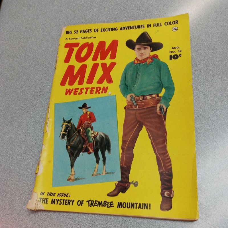 TOM MIX WESTERN #32 GOLDEN AGE FAWCETT AUGUST 1950 Movie Hero Precode comics