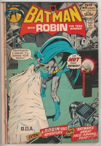 Batman #240 (Mar-72) VG/FN+ Mid-Grade Batman