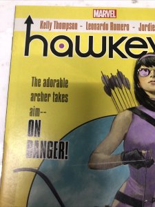 Hawkeye (2017) # 1 (NM) Variant • Marvel Universe • Kelly Thompson • Romero