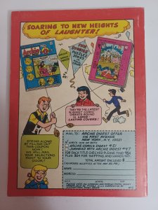 Betty and Veronica Annual #2 Archie Comic Digest - bikini cover - 1981 - FN/VF