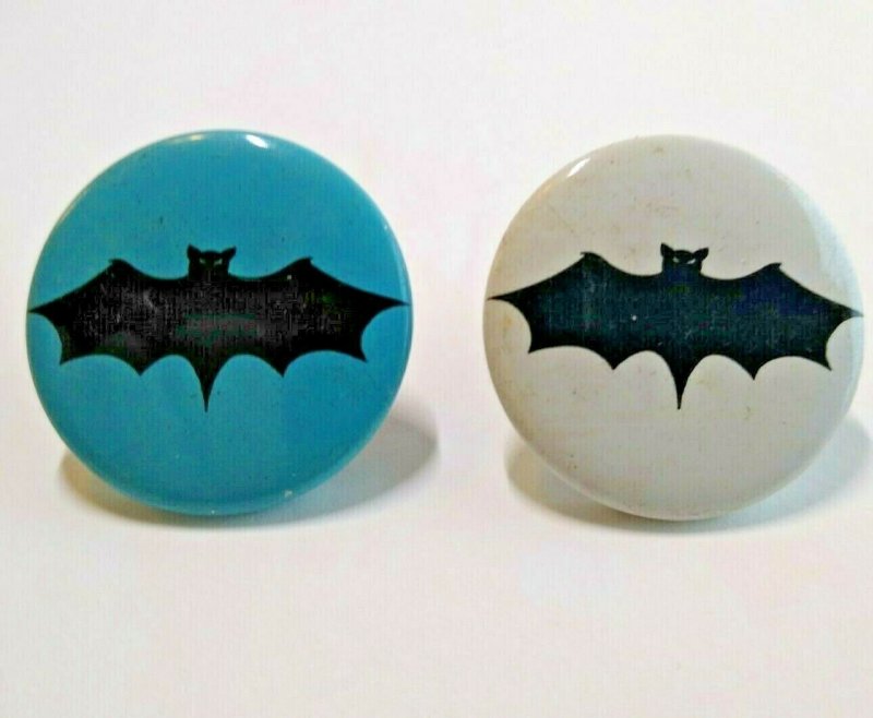 Batman White Blue Pinback Button Badges (2) Original 1989 Licensed Official Bat 