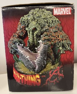 Diamond Select Marvel Universe Man-Thing 6 Resin Bust Statue