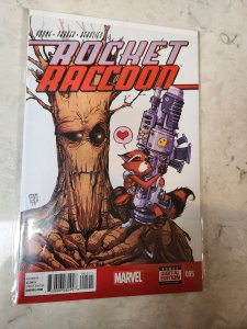 Rocket Raccoon #5 (2015) SKOTTIE YOUNG VARIANT