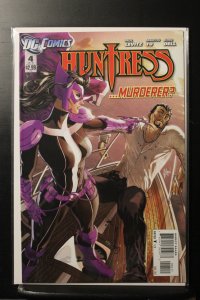 Huntress #4 (2012)