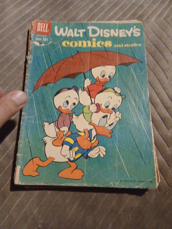Walt Disney's Comics And Stories 7 Issue Silver Bronze Age Comics Lot Run Set...