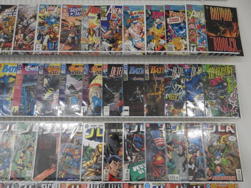 Huge Lot 140+ Comics W/ JLA, Batman, Robin, Avengers+ Avg VF- Condition!